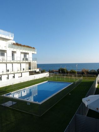 Foto 2 de Venta de piso en Sant Andreu de Llavaneres de 3 habitaciones con terraza y piscina
