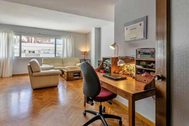 Foto 2 de Àtic en venda a calle De Laforja de 5 habitacions amb terrassa i garatge