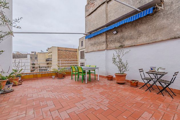 Foto 1 de Dúplex en venda a calle De Sant Pere Més Alt de 3 habitacions amb terrassa i balcó