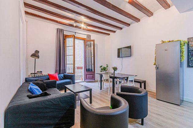 Foto 2 de Pis en venda a calle De Ferran de 6 habitacions amb terrassa i balcó