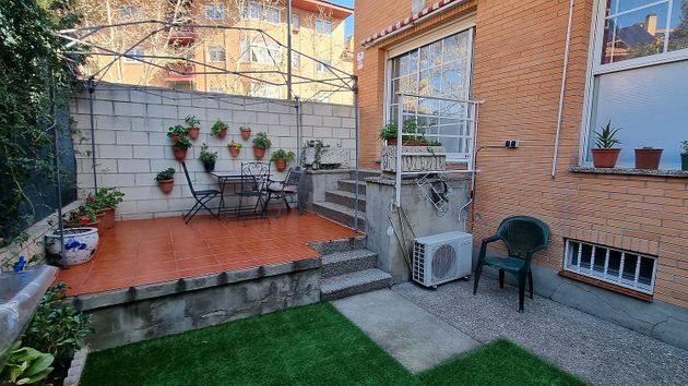 Foto 2 de Casa adossada en venda a Las Fuentes de 5 habitacions amb terrassa i jardí
