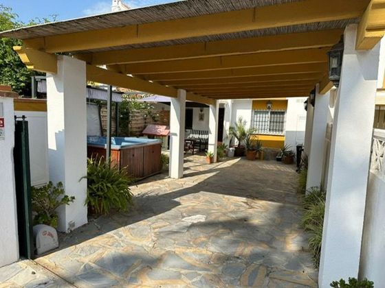 Foto 2 de Venta de casa en Paraíso - Atalaya- Benamara de 3 habitaciones con terraza y piscina