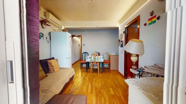 Foto 1 de Piso en venta en La Prosperitat de 3 habitaciones con balcón