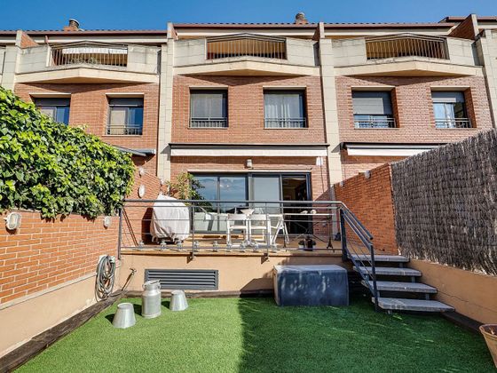 Foto 2 de Casa en venta en Mira-sol de 3 habitaciones con terraza y garaje