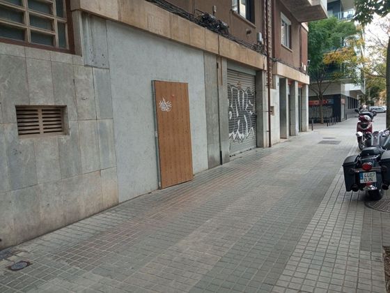 Foto 2 de Venta de local en calle De la Ciutat D'elx de 86 m²