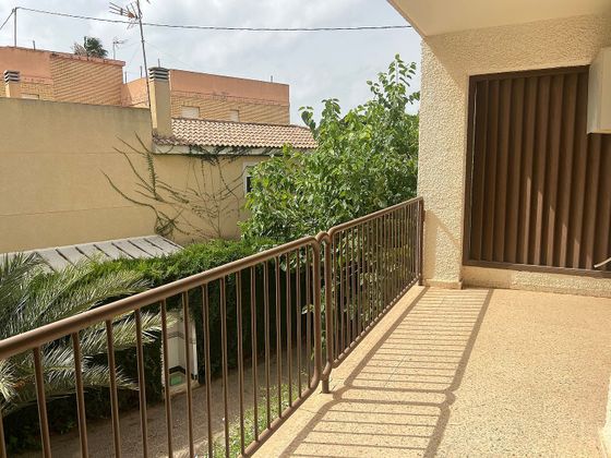 Foto 2 de Dúplex en venta en calle Nardos de 4 habitaciones con terraza y garaje