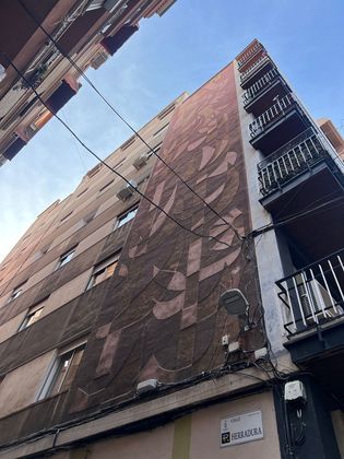 Foto 1 de Pis en venda a Centro - Murcia de 5 habitacions amb balcó i aire acondicionat
