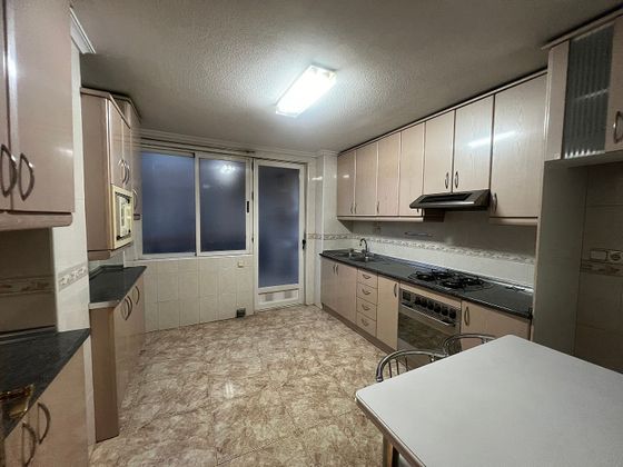 Foto 1 de Alquiler de piso en calle Paloma de 2 habitaciones con garaje y muebles