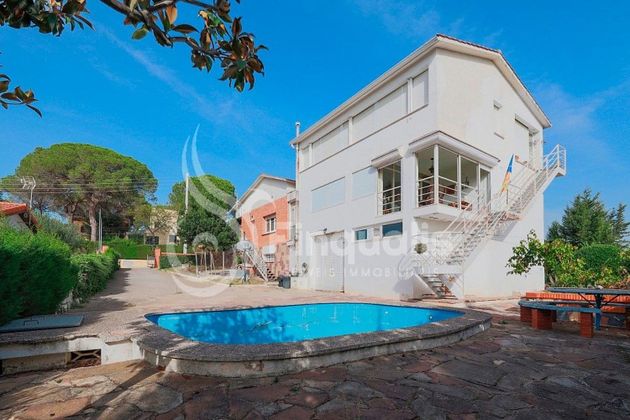 Foto 1 de Casa en venda a calle Dels Nostris de 9 habitacions amb piscina i garatge
