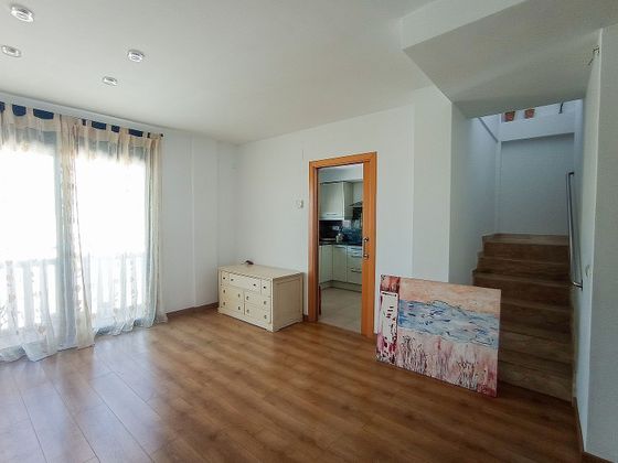 Foto 2 de Dúplex en venta en calle Sardenya de 3 habitaciones con terraza y balcón