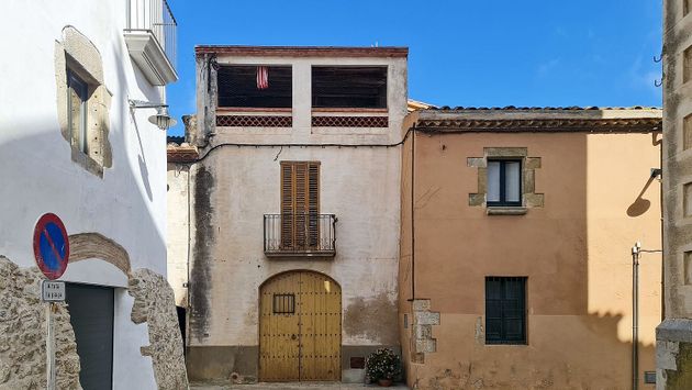 Foto 1 de Casa rural en venta en calle Esglesia de 4 habitaciones con terraza y garaje