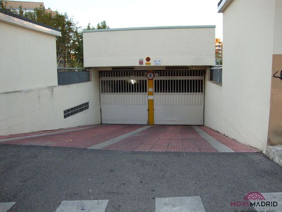 Foto 2 de Garaje en venta en calle De Sevilla de 11 m²