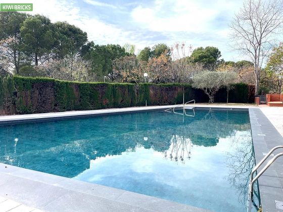 Foto 1 de Pis en venda a calle De Comas i Solà de 3 habitacions amb terrassa i piscina