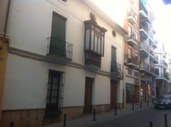 Foto 1 de Xalet en venda a calle Lucena de 9 habitacions amb terrassa i garatge