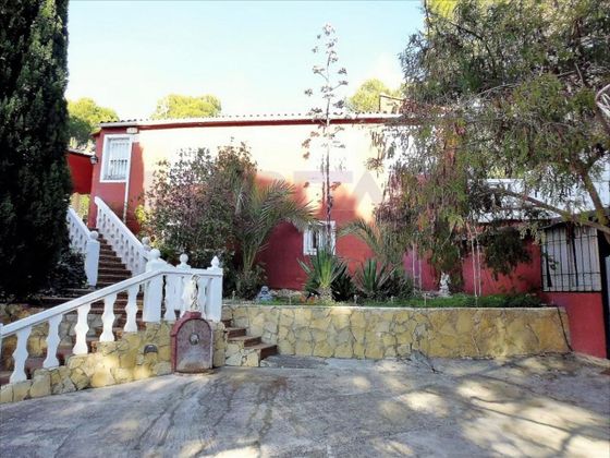 Foto 1 de Chalet en venta en Doctor Palos - Alto Palancia de 5 habitaciones con terraza y garaje