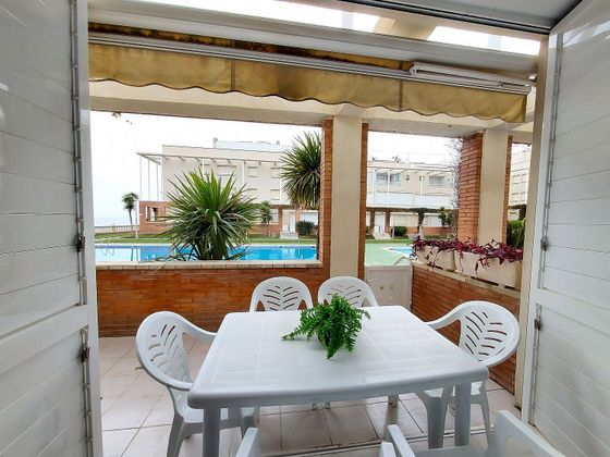 Foto 1 de Pis en venda a Coma-Ruga de 3 habitacions amb terrassa i piscina