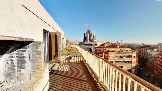 Foto 1 de Àtic en venda a calle De Sicilia de 3 habitacions amb terrassa i calefacció
