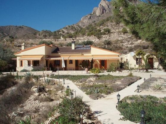 Foto 1 de Casa rural en venda a Jijona/Xixona de 3 habitacions amb terrassa i piscina