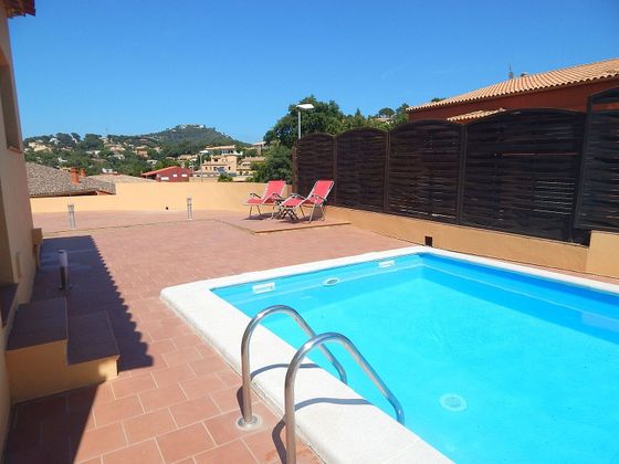 Foto 1 de Chalet en venta en calle De Carles Riba de 3 habitaciones con terraza y piscina