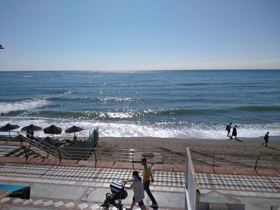 Foto 1 de Traspàs local a Puerto Marina amb terrassa