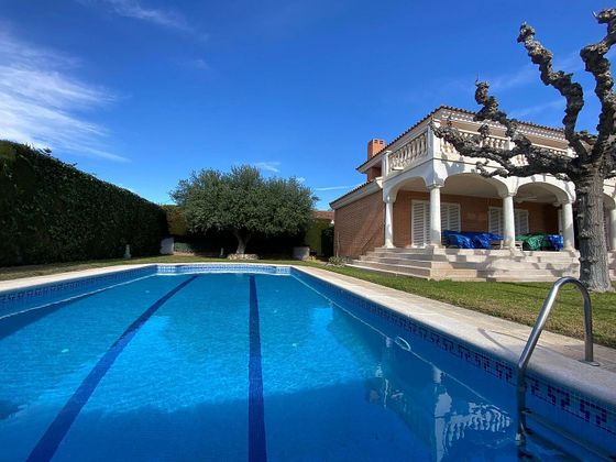 Foto 1 de Xalet en venda a Vilafortuny - Cap de Sant Pere de 5 habitacions amb terrassa i piscina