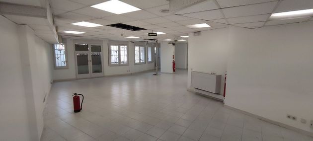 Foto 2 de Oficina en venda a Centre - Mataró de 413 m²