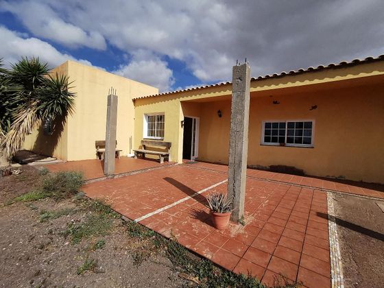 Foto 2 de Casa rural en venda a Tuineje de 3 habitacions amb terrassa i garatge