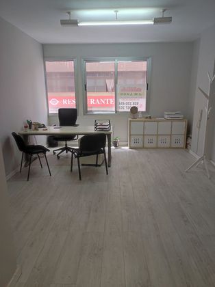 Foto 1 de Oficina en alquiler en Santa Catalina - Canteras de 75 m²