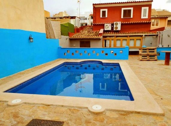 Foto 1 de Chalet en venta en Els Hostalets - Son Fontesa de 5 habitaciones con terraza y piscina