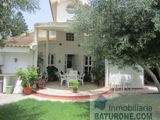Foto 2 de Xalet en venda a Soto de Real - Villamaruja de 6 habitacions amb garatge i jardí