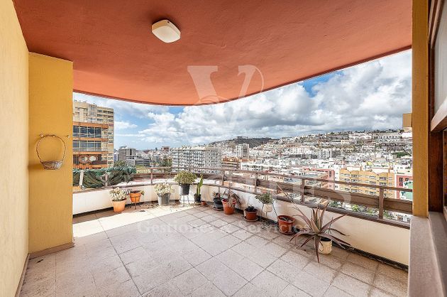 Foto 2 de Piso en venta en Arenales - Lugo - Avenida Marítima de 4 habitaciones con terraza y piscina