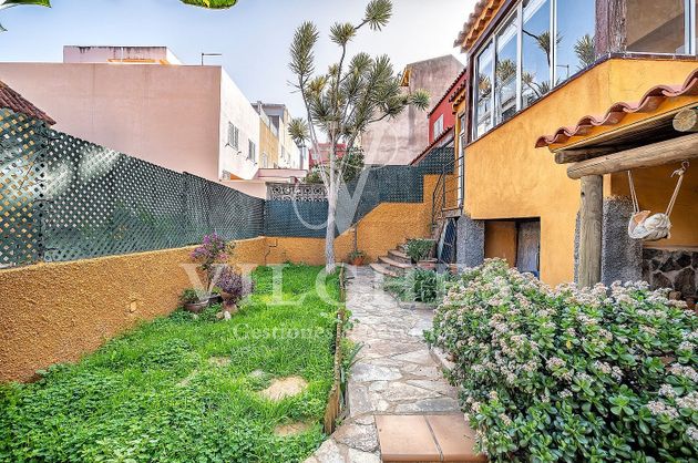 Foto 1 de Casa en venta en Los Castillos-Los Portales-Visvique de 3 habitaciones con terraza y garaje