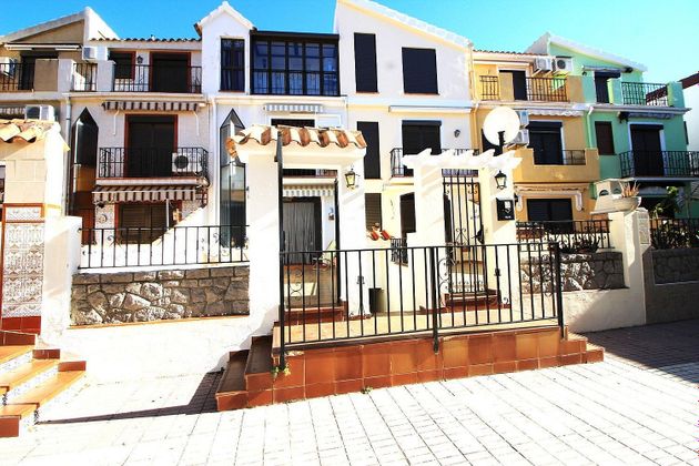 Foto 1 de Casa en venda a avenida De València de 4 habitacions amb terrassa i balcó
