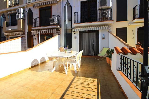 Foto 2 de Casa en venda a avenida De València de 4 habitacions amb terrassa i balcó
