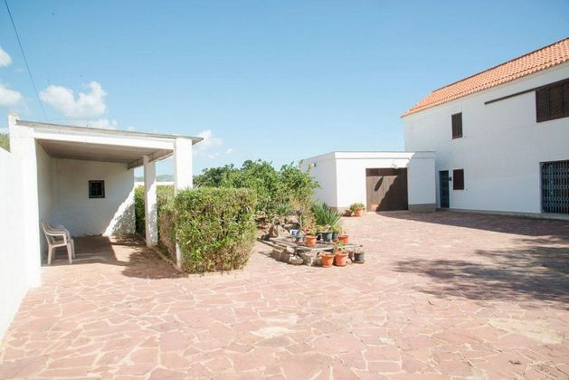 Foto 2 de Venta de casa rural en Montornés - Las Palmas - El Refugio de 4 habitaciones con terraza y piscina