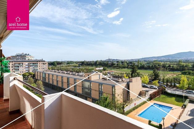Foto 1 de Àtic en venda a Sant Joan Despí de 4 habitacions amb terrassa i piscina