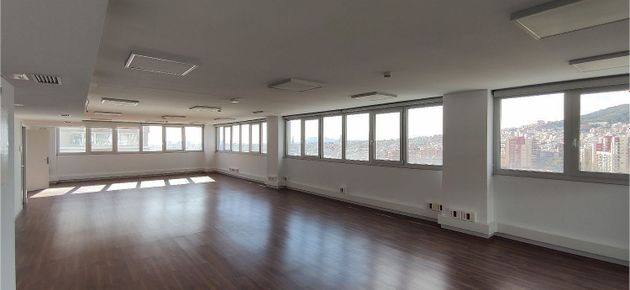 Foto 1 de Oficina en alquiler en La Sagrera de 420 m²