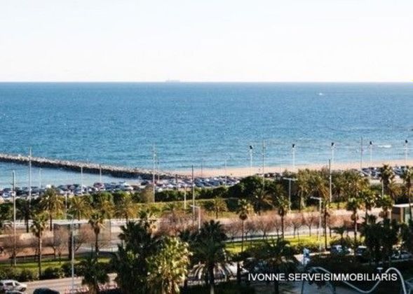 Foto 2 de Piso en alquiler en Diagonal Mar i el Front Marítim del Poblenou de 3 habitaciones con terraza y piscina