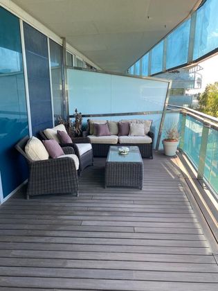 Foto 1 de Alquiler de piso en paseo De García Faria de 3 habitaciones con terraza y piscina