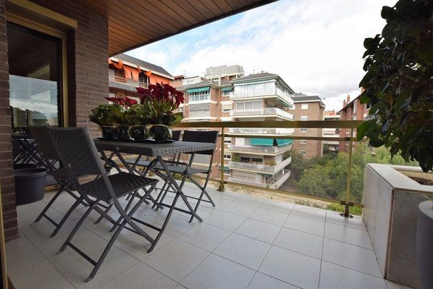 Foto 1 de Pis en venda a Les Tres Torres de 5 habitacions amb terrassa i piscina
