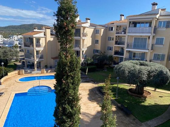 Foto 1 de Piso en venta en Santa Ponça de 3 habitaciones con terraza y piscina