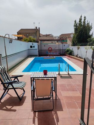 Foto 2 de Casa adossada en venda a Garrobo (El) de 4 habitacions amb piscina