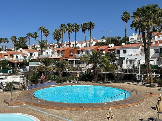 Foto 2 de Venta de casa en calle Doctor Agustín Millares Carlo de 2 habitaciones con terraza y piscina