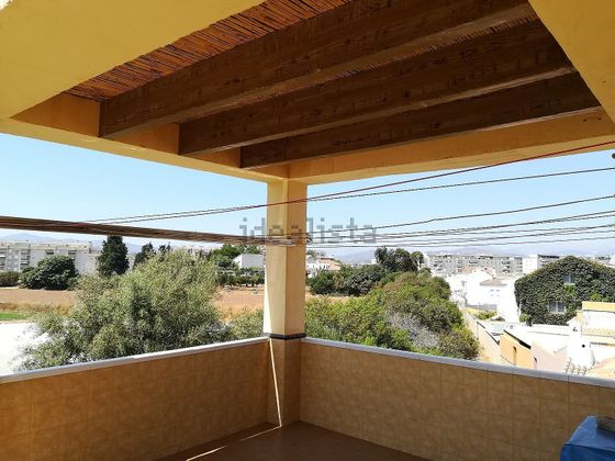 Foto 2 de Casa adossada en venda a Camino Viejo de Málaga de 5 habitacions amb terrassa i piscina