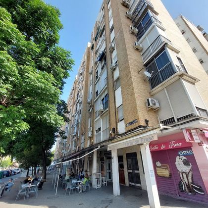 Foto 1 de Pis en venda a avenida De la Calesera de 3 habitacions amb terrassa i ascensor