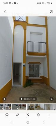 Foto 1 de Casa adossada en venda a calle Cipres de 4 habitacions amb terrassa