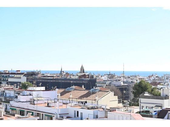 Foto 1 de Piso en venta en Els Molins - La Devesa - El Poble-sec de 3 habitaciones con garaje y balcón