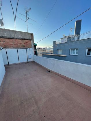Foto 1 de Pis en venda a Sant Joan Despí de 2 habitacions amb terrassa i aire acondicionat