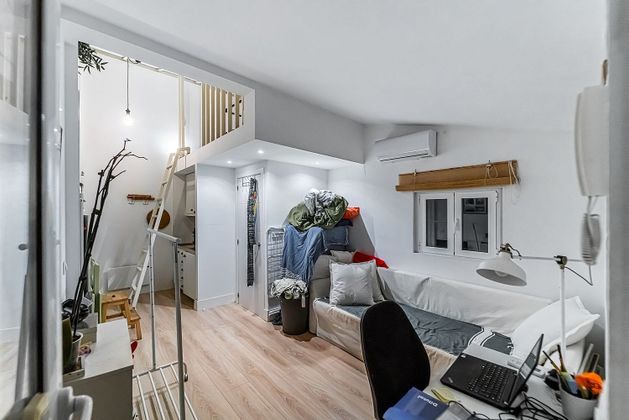 Foto 2 de Àtic en venda a Cuatro Caminos de 1 habitació amb terrassa i aire acondicionat