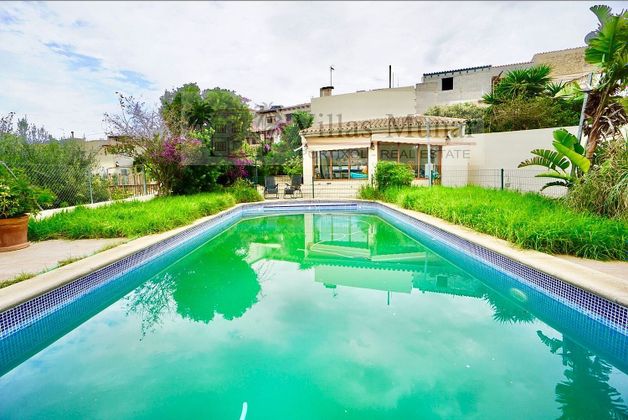 Foto 1 de Casa adossada en venda a Campanet de 5 habitacions amb terrassa i piscina